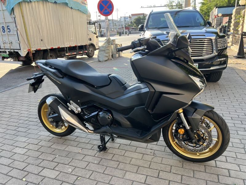 二手本田NSS750