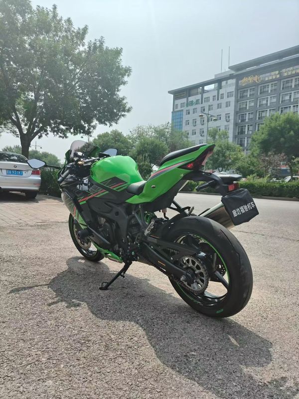 二手川崎ZX-4R