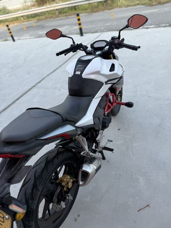 二手五羊本田CB190R 暴锋眼