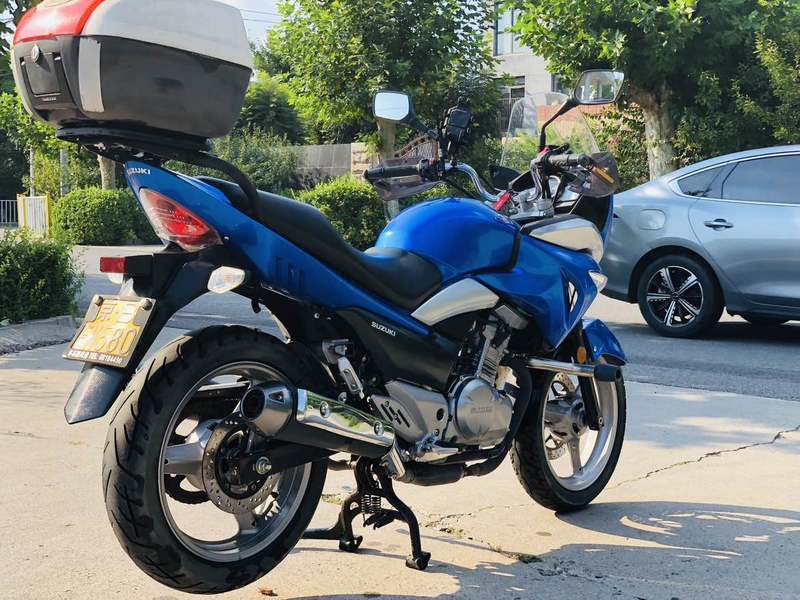 二手豪爵铃木骊驰 GW250