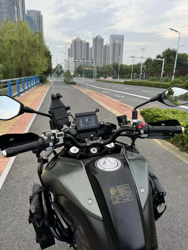 二手贝纳利TRK702