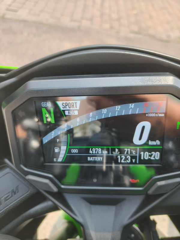 二手川崎ZX-4R