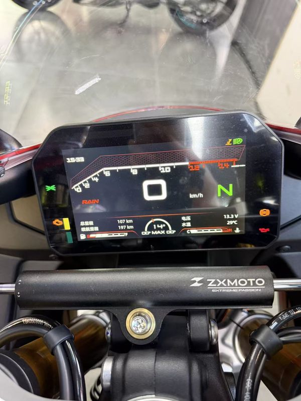 二手张雪机车820RR