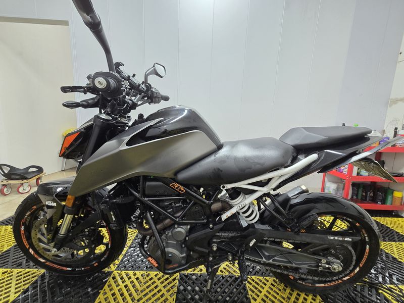 二手KTMR2R390 Duke