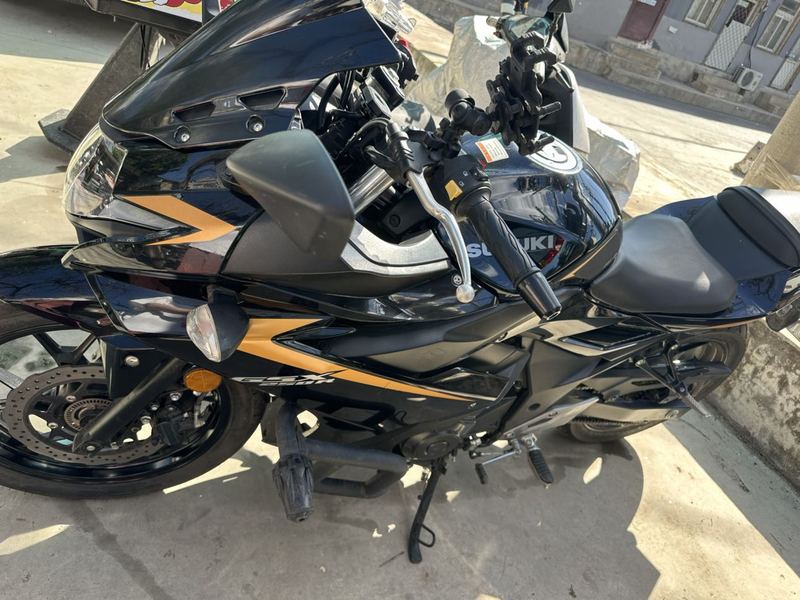 二手豪爵铃木GSX250R