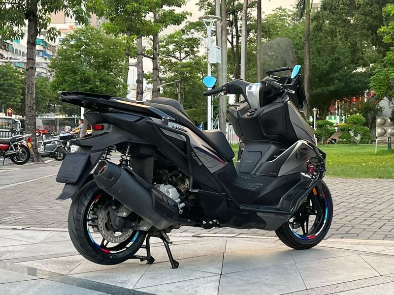 二手无极SR250GT