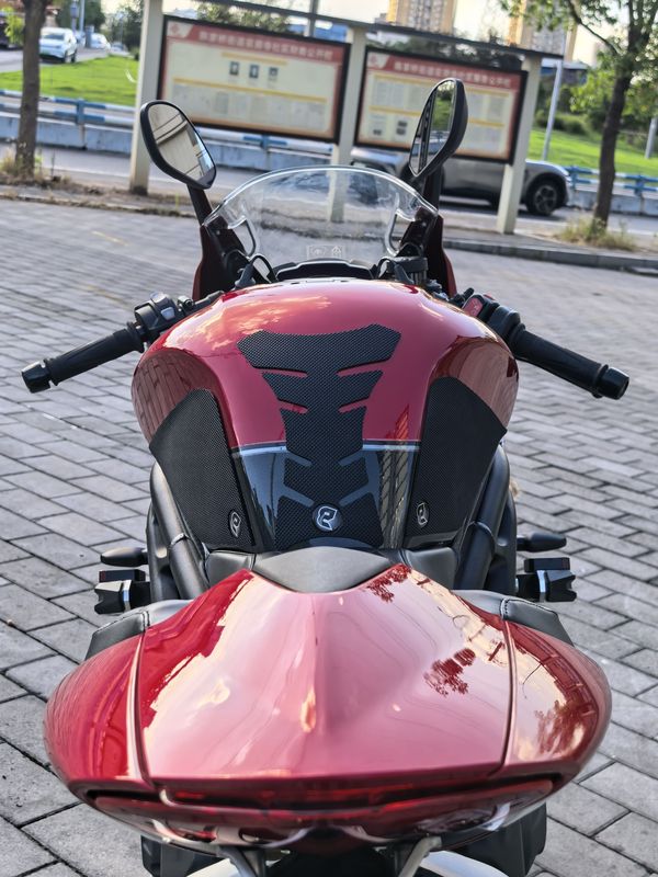二手凯旋Speed Triple 1200 RR