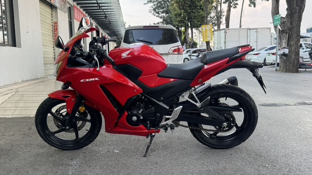 二手本田CBR300R