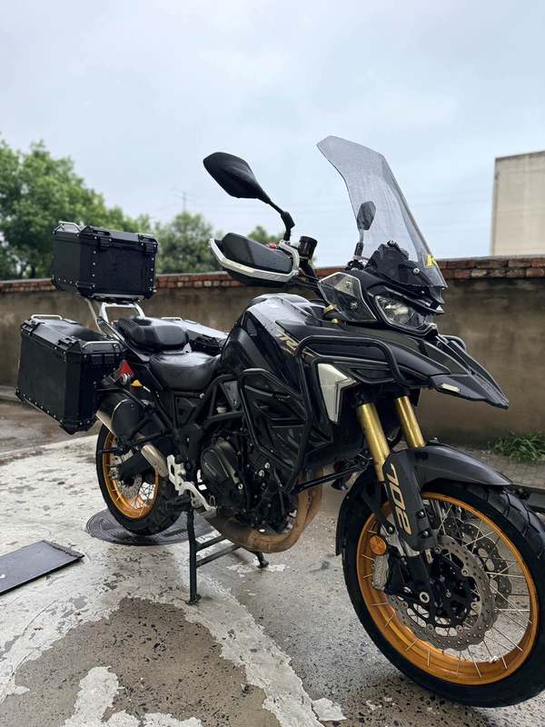 二手贝纳利TRK702