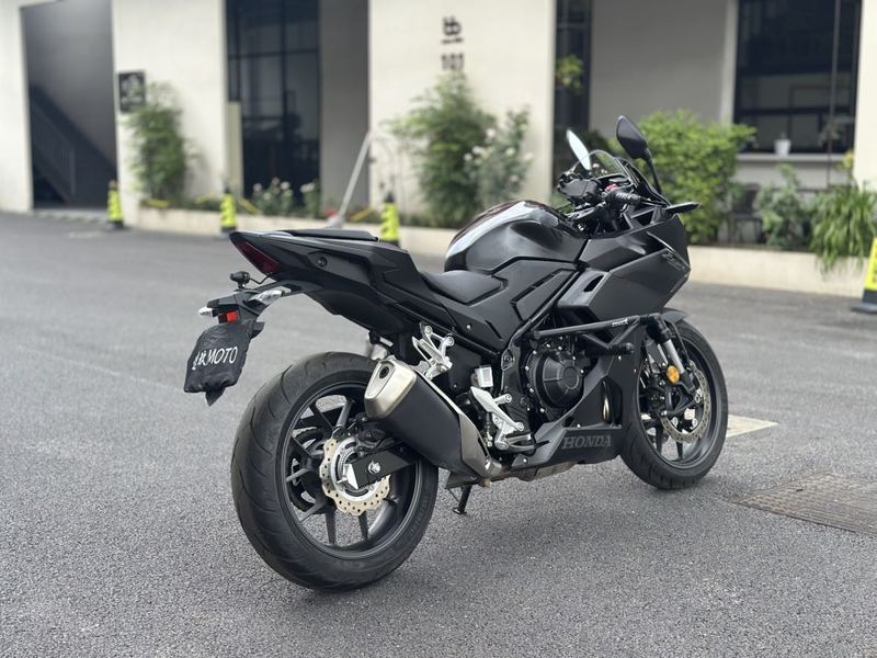 二手本田CBR400R