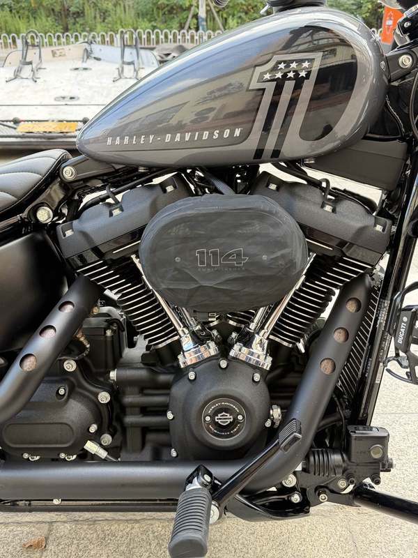 二手哈雷戴维森街霸 Street Bob