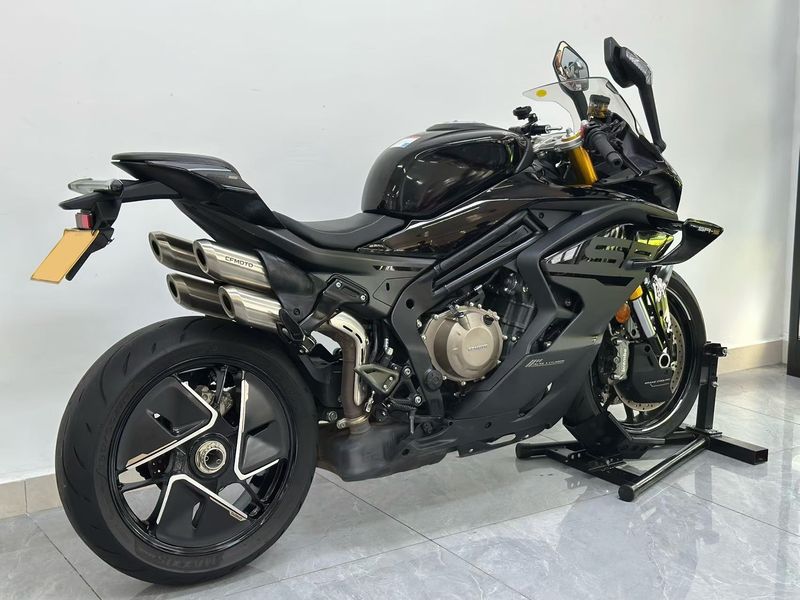 二手春风750SR-S