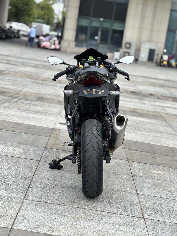 二手川崎ZX-4R