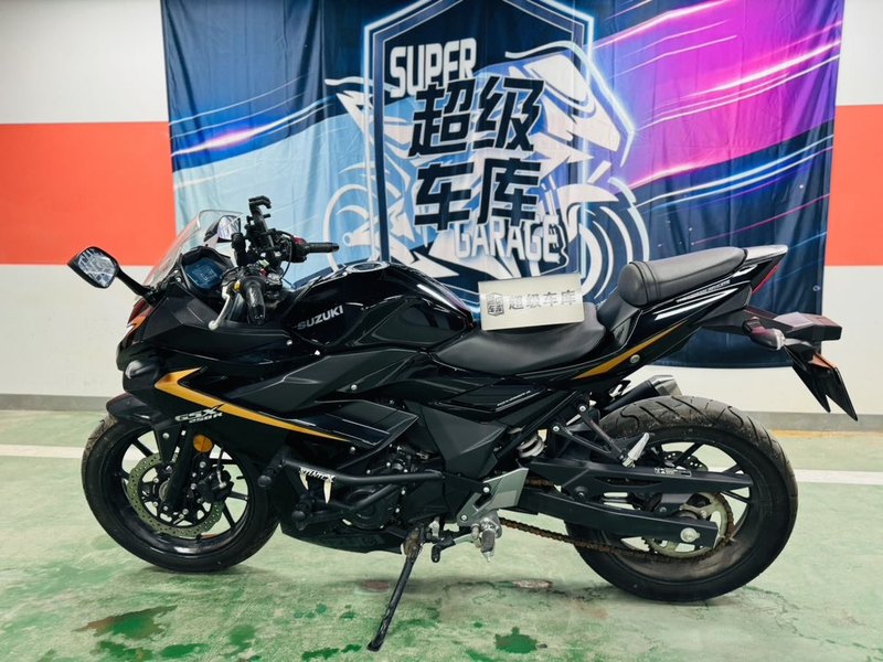 二手豪爵铃木GSX250R