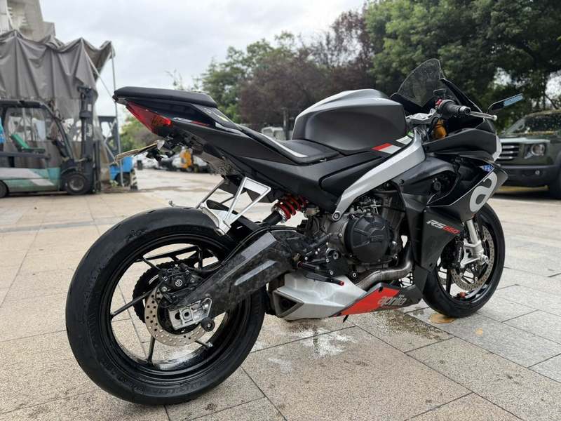 二手阿普利亚RS 660 