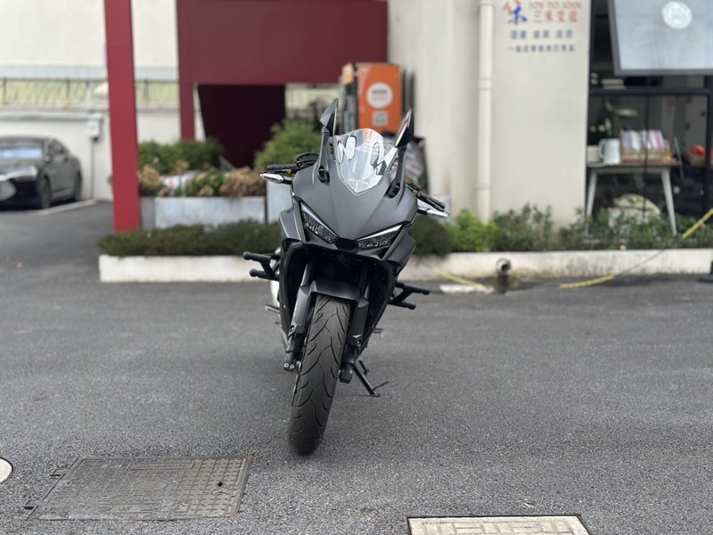 二手本田CBR400R