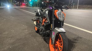 二手KTMR2R390 Duke