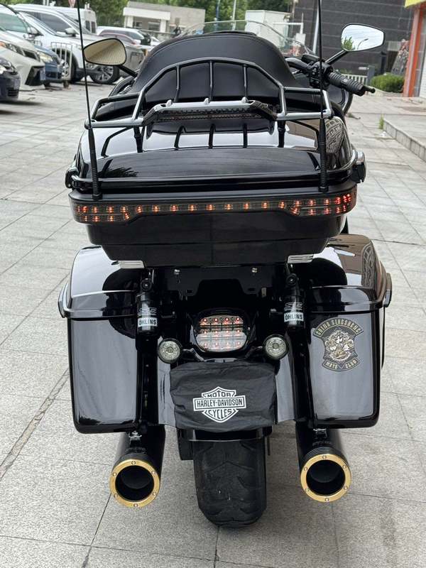 二手哈雷戴维森公路滑翔 Road Glide