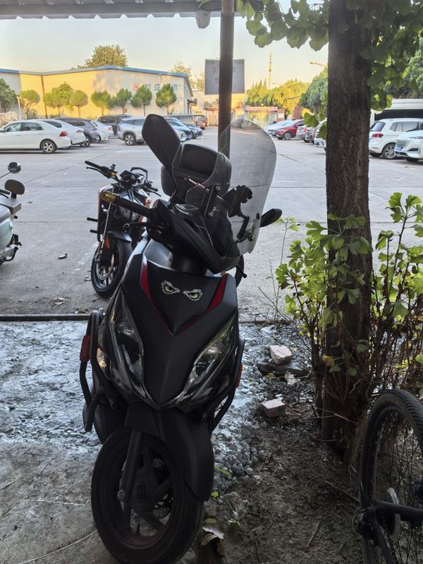 二手新大洲本田裂行 RX125Fi