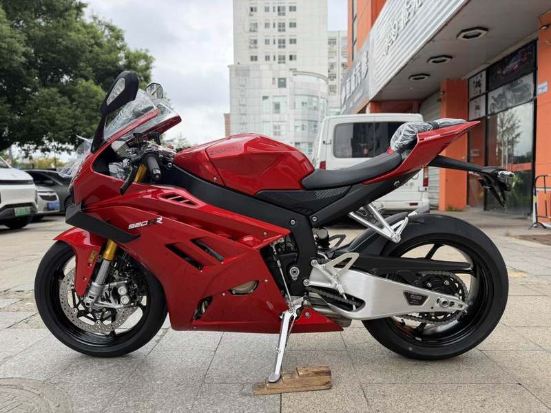 二手张雪机车820RR