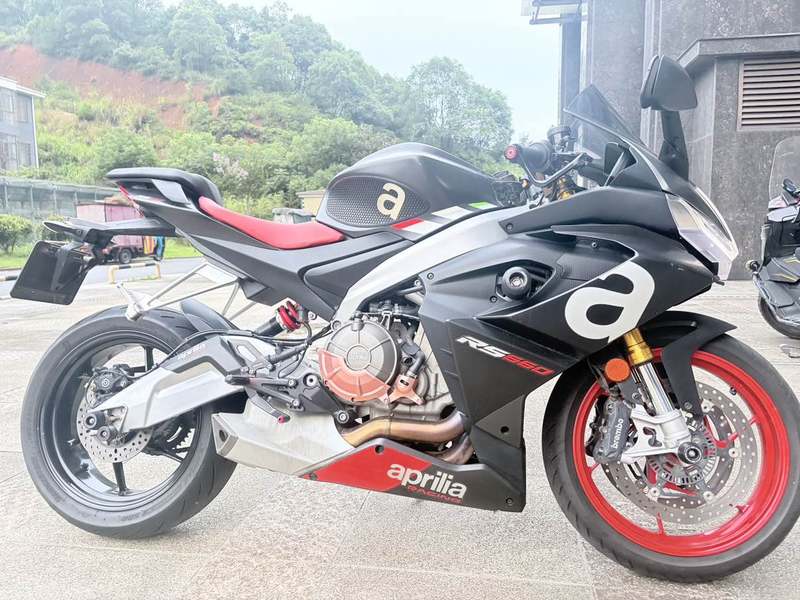 二手阿普利亚RS 660 