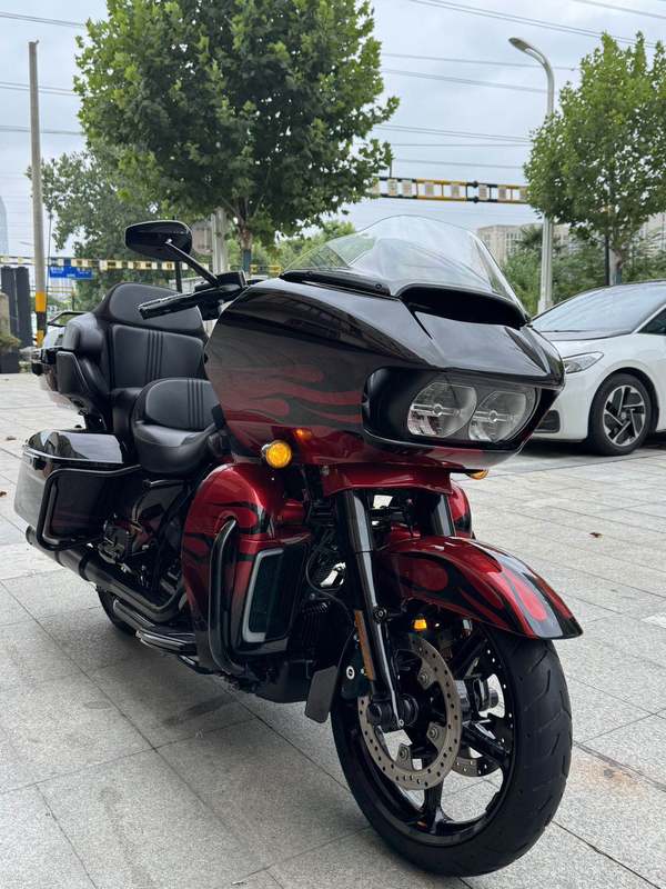 二手哈雷戴维森公路滑翔 Road Glide