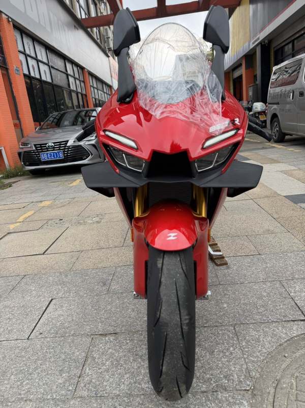 二手张雪机车820RR