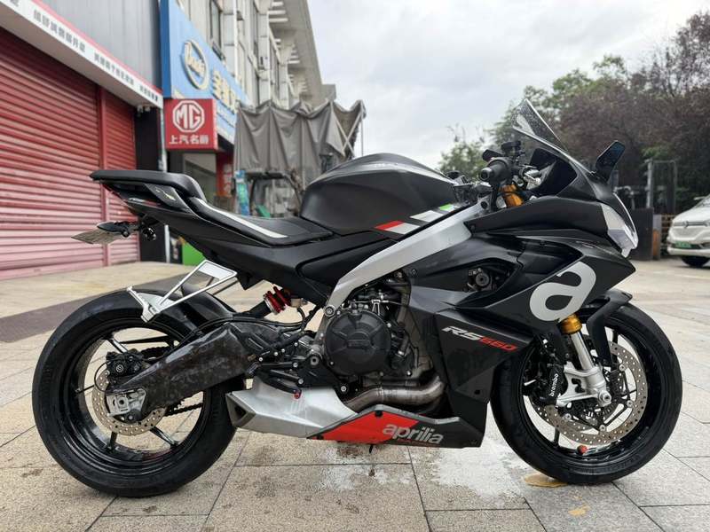 二手阿普利亚RS 660 