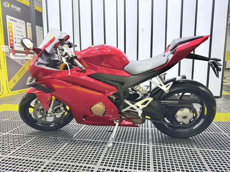 二手张雪机车500RR