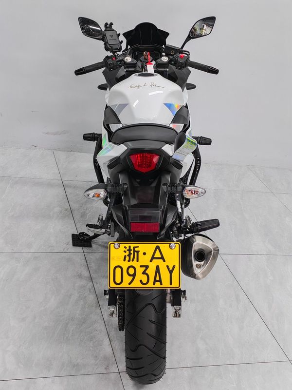 二手豪爵铃木GSX250R