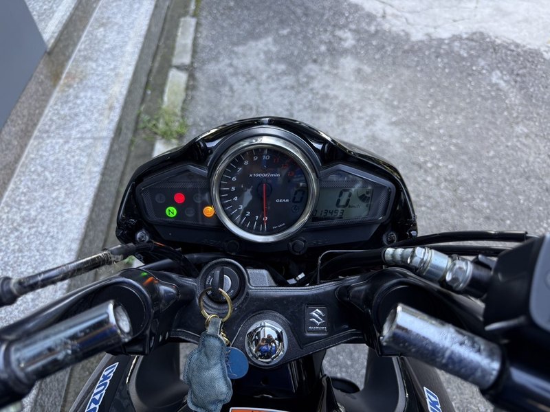 二手豪爵铃木骊驰 GW250