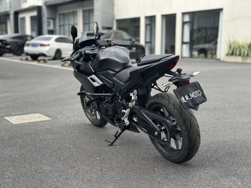 二手本田CBR400R