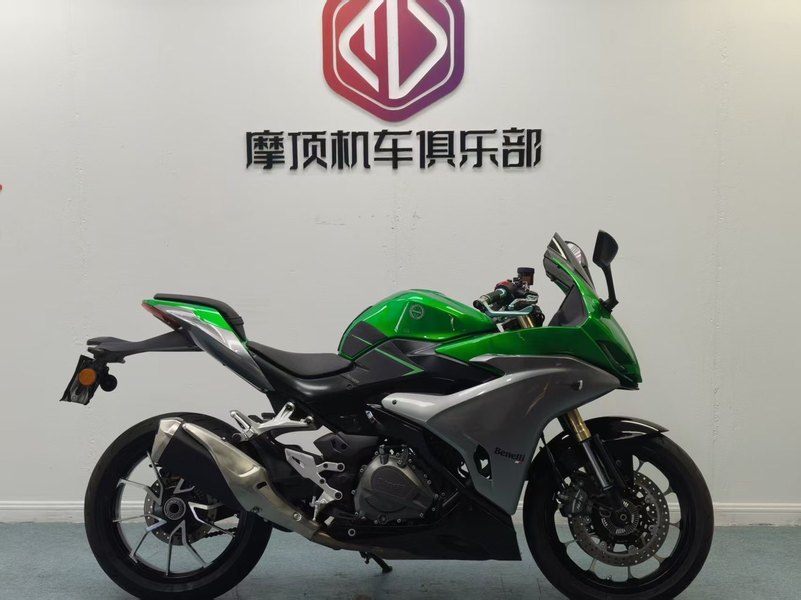 二手贝纳利龙卷风 Tornado 402R