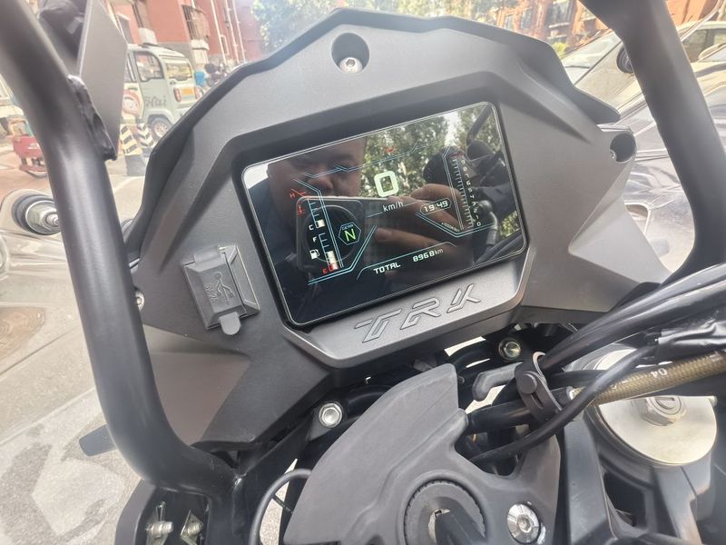 二手贝纳利金鹏 TRK502