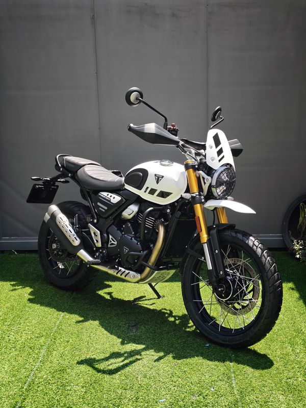 二手凯旋Scrambler 400 X