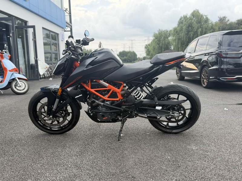 二手KTMR2R390 Duke