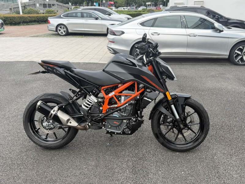 二手KTMR2R390 Duke