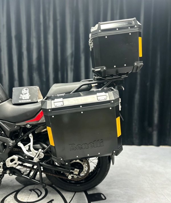 二手贝纳利金鹏 TRK502