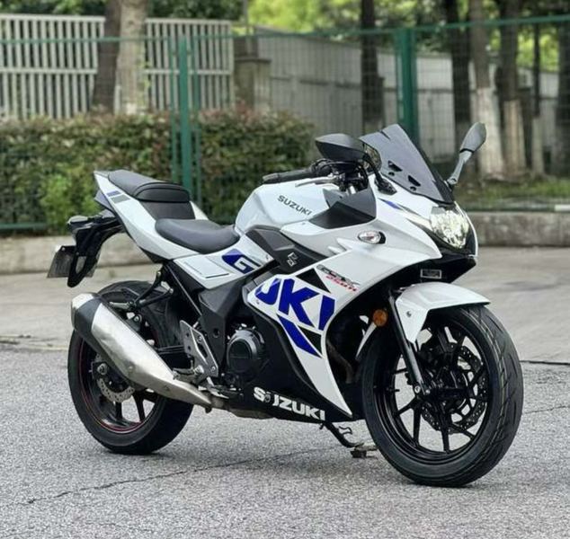 二手豪爵铃木GSX250R