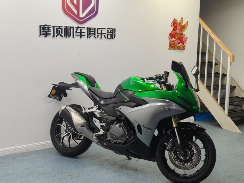 二手贝纳利龙卷风 Tornado 402R