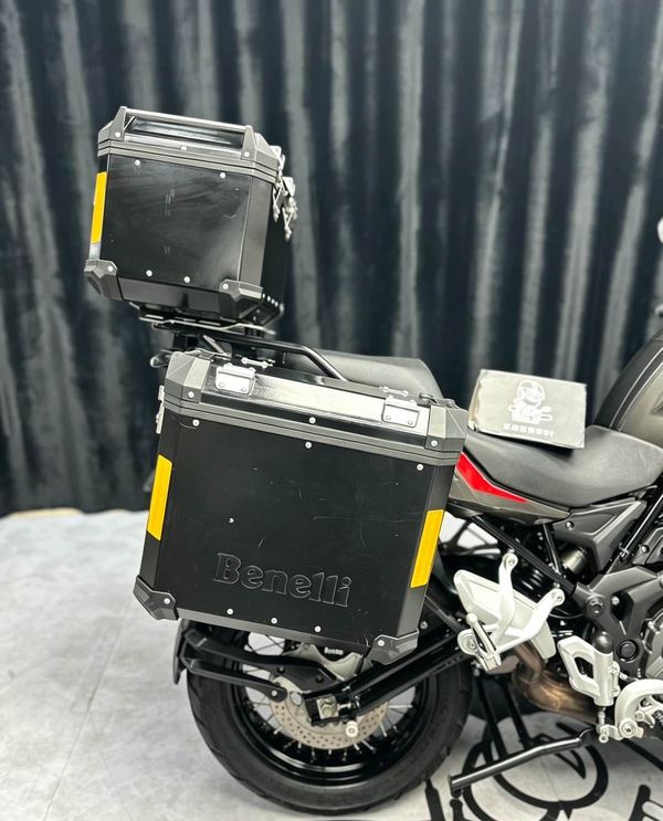二手贝纳利金鹏 TRK502