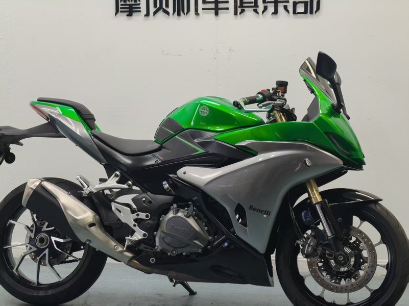 二手贝纳利龙卷风 Tornado 402R