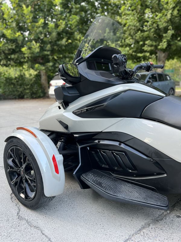 二手庞巴迪Spyder RT