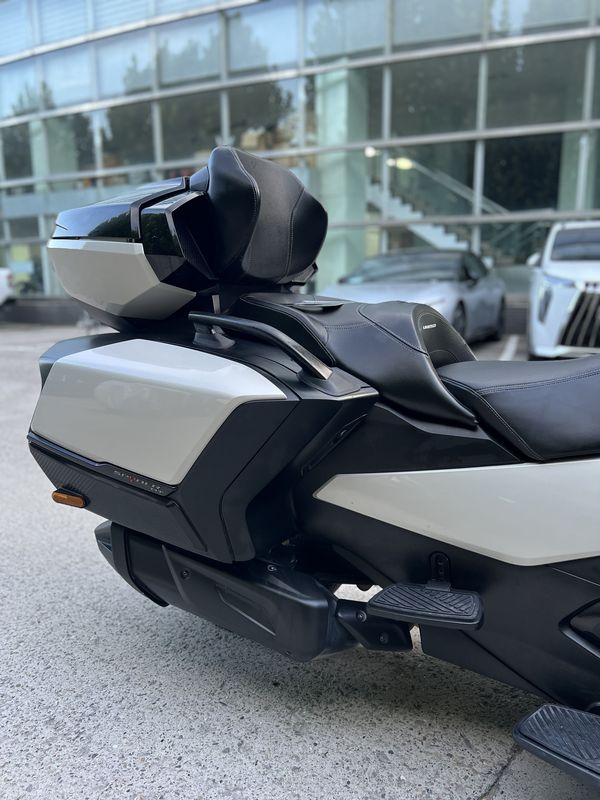 二手庞巴迪Spyder RT
