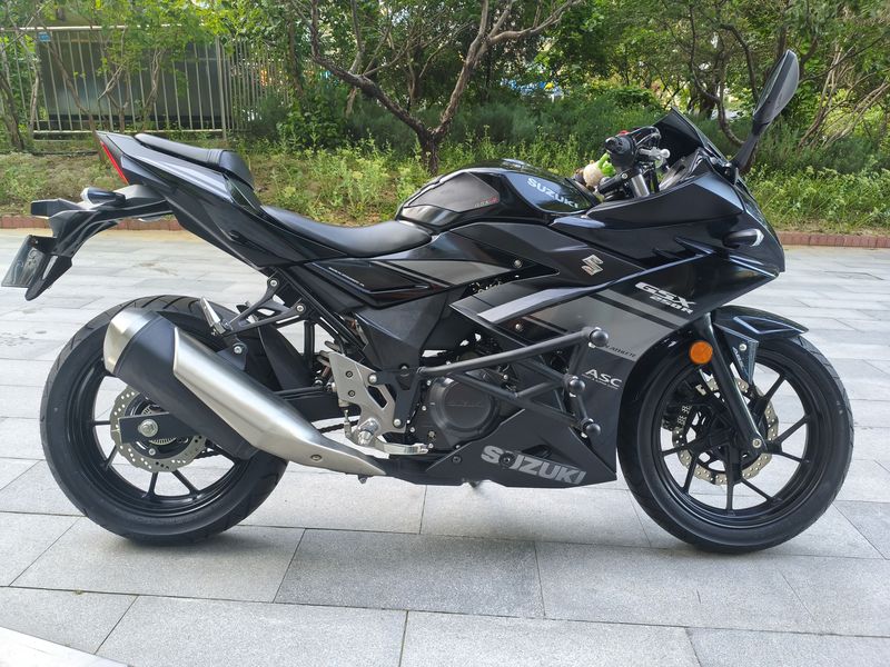 二手豪爵铃木GSX250R