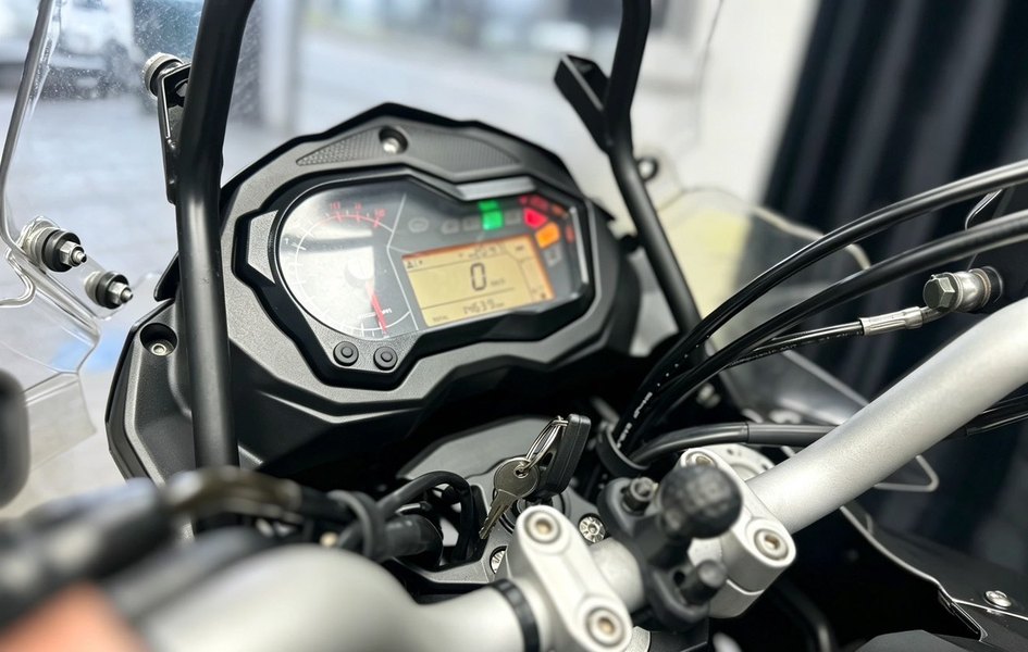 二手贝纳利金鹏 TRK502