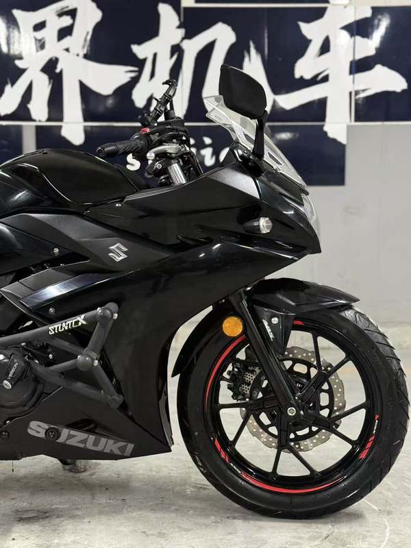 二手豪爵铃木GSX250R
