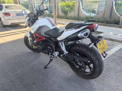 二手贝纳利TNT600i