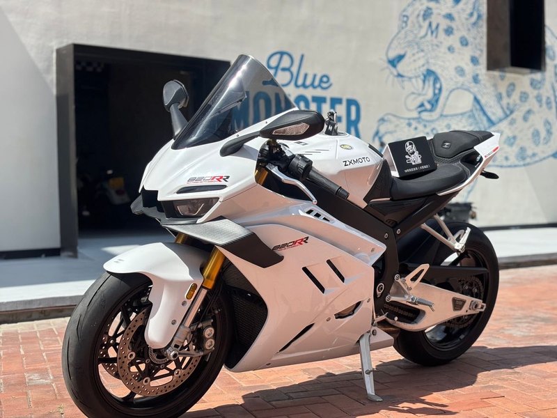 二手张雪机车820RR