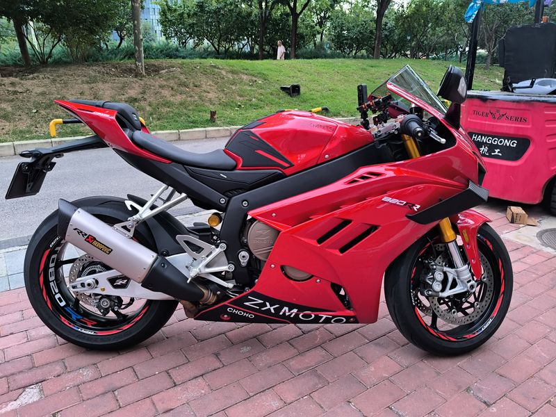 二手张雪机车820RR
